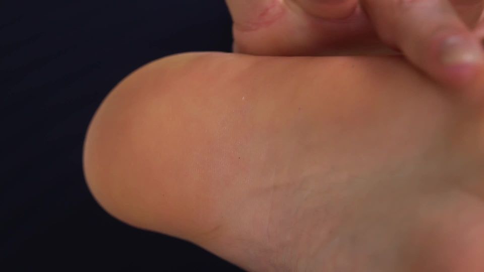 Karina King - Smelly Foot Massage 1080P - Loveherfeet