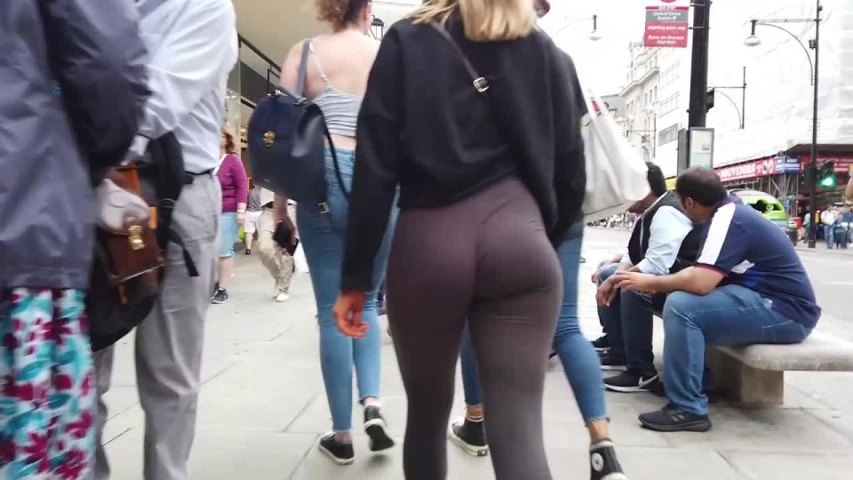 Butt cheeks that you'll want to bite