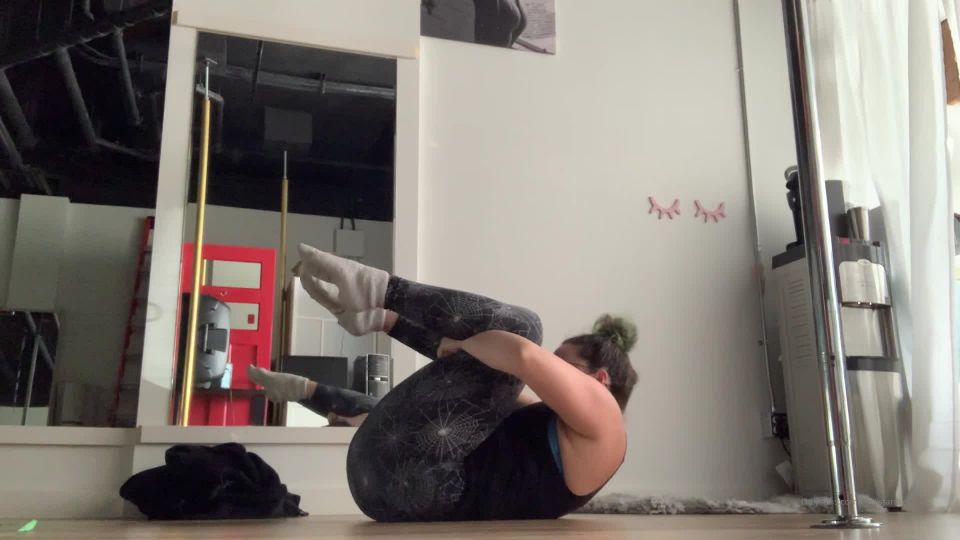 Zory - zorystardust Zorystardust - aquí un vídeo elástico tomar un tiempo y estirar conmigo o ver si quieres 12-07-2021