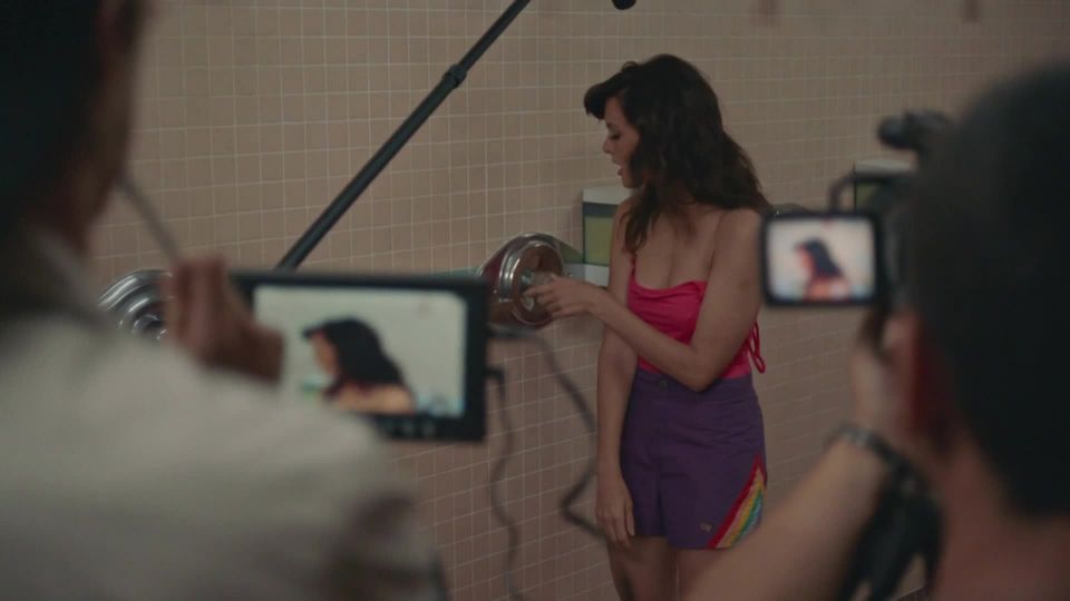 Frankie Shaw, Samara Weaving - SMILF s01e03 (2017) HD 1080p - [Celebrity porn]