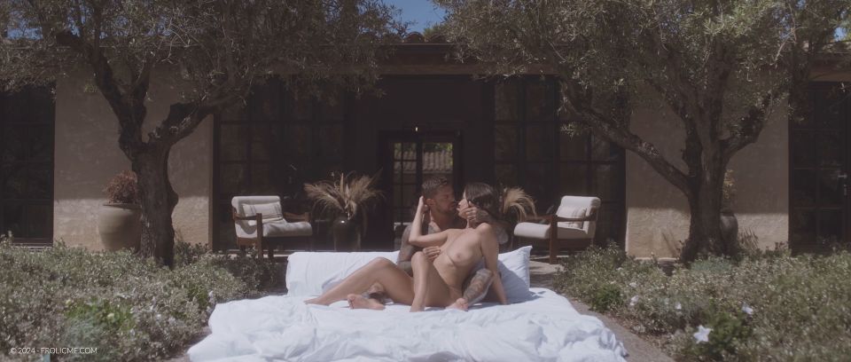 [FrolicMe] Calita Fire Garden Bed [08.09.24] [1080p].