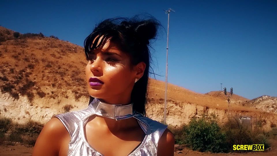 Online tube ScrewBox presents Eliza Ibarra in Space Force – 27.07.2018