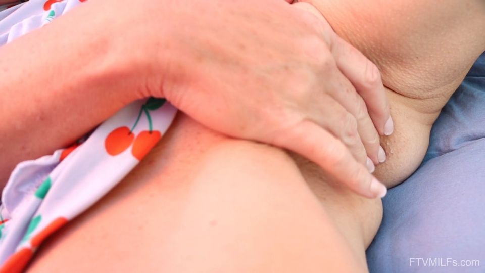 FTVMilfs Jan-Jun 2025 Stevie su fantasía MILF 02 720p