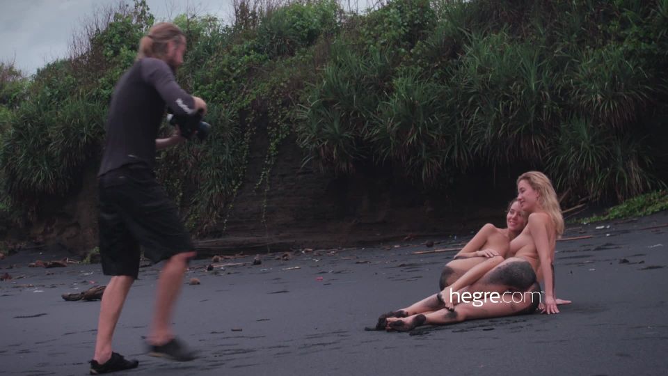 File Clover And Natalia A Black Beach Bali Shoot
