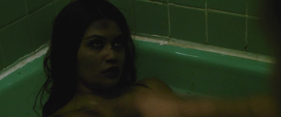 Charmane Star - Captura 22 Basado en la historia no escrita por Seanie Sugrue (2016) HD 1080p!!!