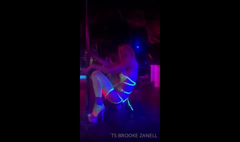 Brooke Zanell - brookezanellxxx () Brookezanellxxx - another example of why the kentucky t parties is thee hottest party in the midwest only 11-05-2022