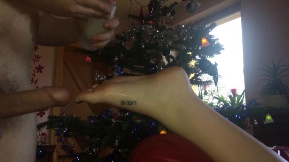 Hot Xxxmas feet humping with a huge cum blast Tattoo!