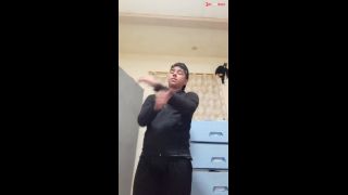 Complaciendo a mi entrenadora