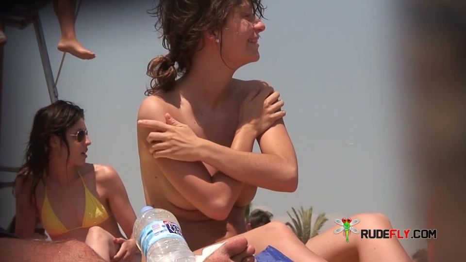 Incredible Sister Beach Topless  Ibiza
