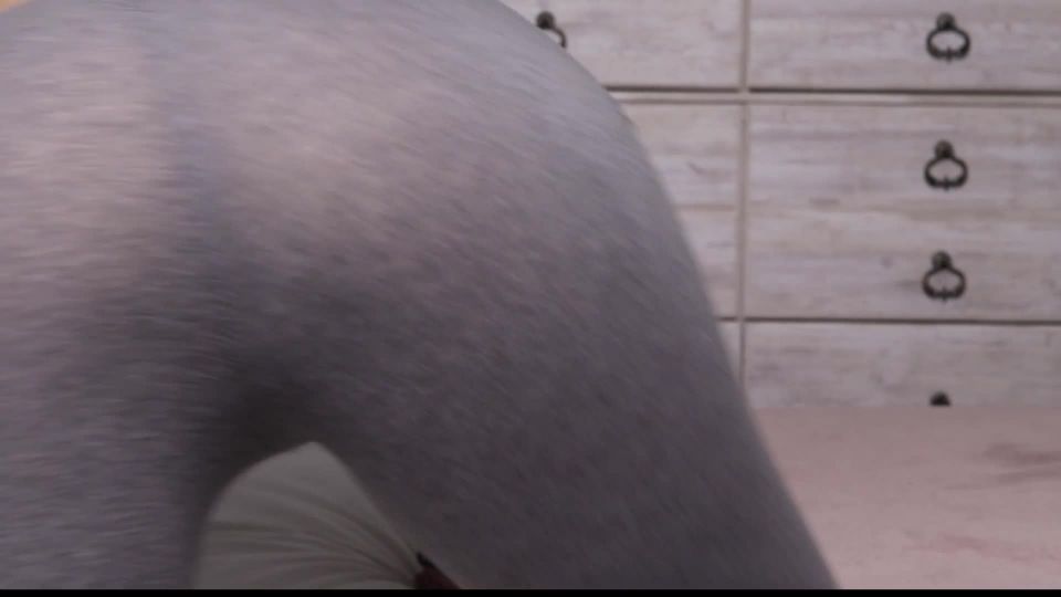 online clip 28 Milf Paradise – Squirt in Leggings - orgasms - milf porn tight jeans fetish