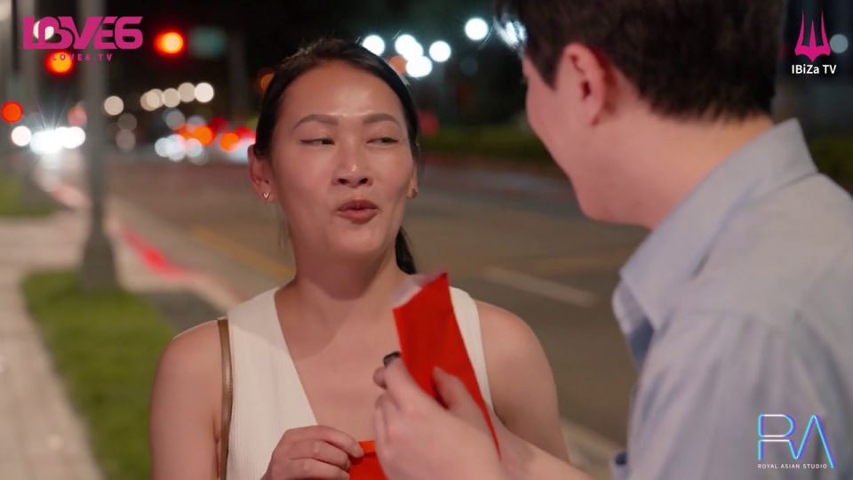 Shi Zihan - Street pick-up SEX challenge nymphomaniac blowjob taming. HD.