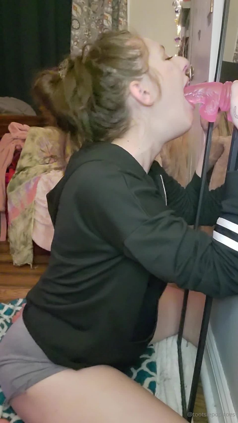 online clip 13 Watch Free Porno Online – tootsiepoptoes 25-04-2020-258553981-custom bj for Jeremy (MP4, UltraHD/2K, 1080×1920) on femdom porn female femdom