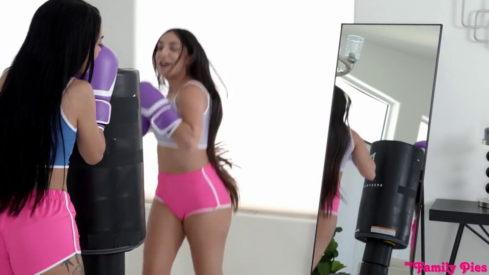 Bianca Bangs, Madison Wilde  pov MyFamilyPies – Bianca Bangs and Madison Wilde