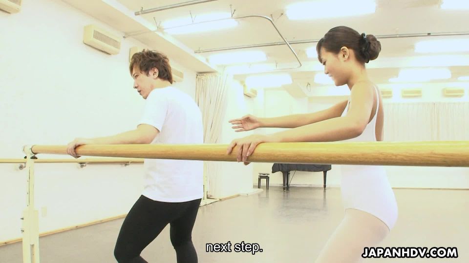 Hot dance teacher, Ruri Kinoshita is doing her job perfectly