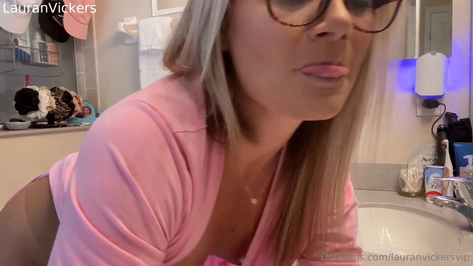 Lauran Vickers - Mommy and Son Fuck in the Bathroom.