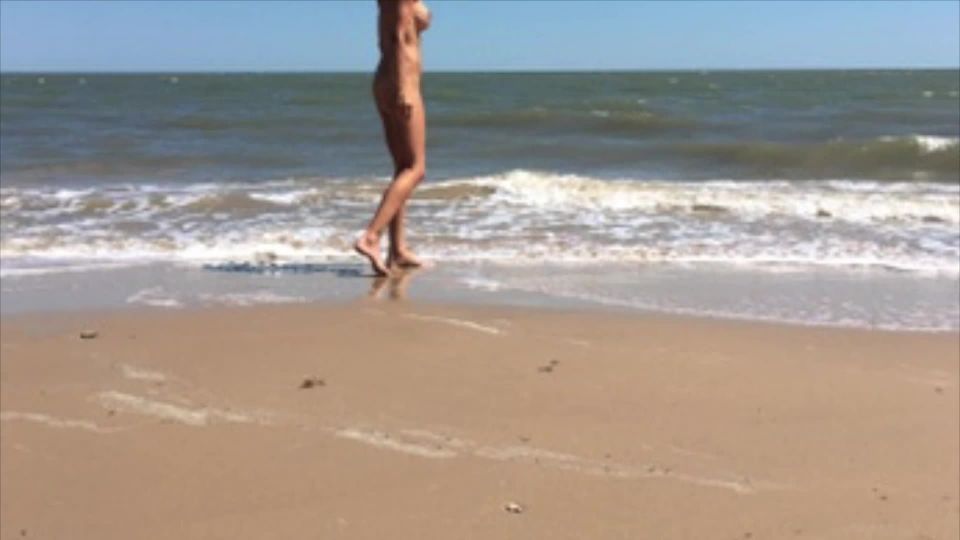 mature hardcore creampie Picking Up A Stranger On The Beach – HOLLYHOTWIFE, download film now on voyeur