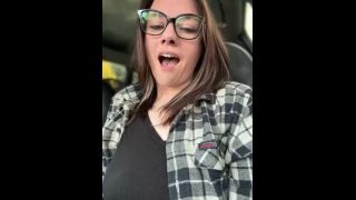 Kaitlyn Krems, Kaitkrems Kaitlyn Krems se burla de sus ansias de polla insaciable en Steamy Video porno amateur