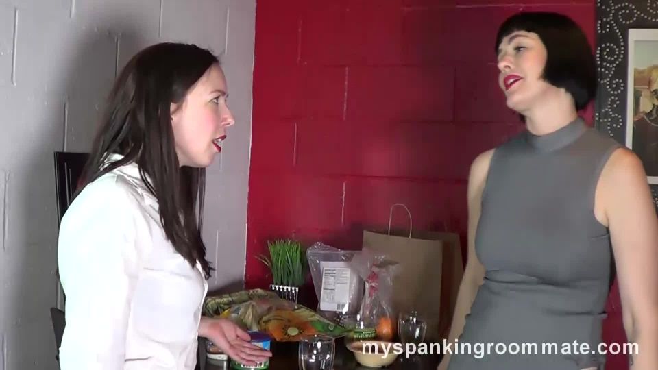 [hotspanker.com] Spanking girl Amelie’ with hand and a wooden spoon My Spanking Roommate – Episode 251: Aunt Snow’s Spanking