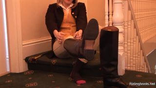 Girls In Riding Boots - Video 411