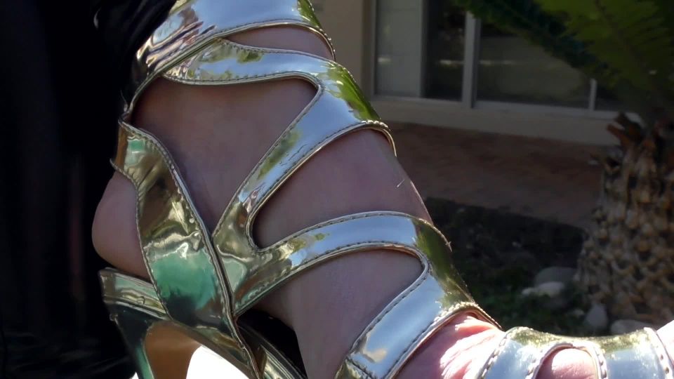 Convirtiéndose en YGK s Foot Slave Adolescente