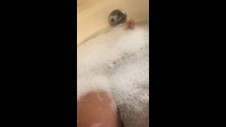 Ebony bbw feet and sy in bath tub xxx