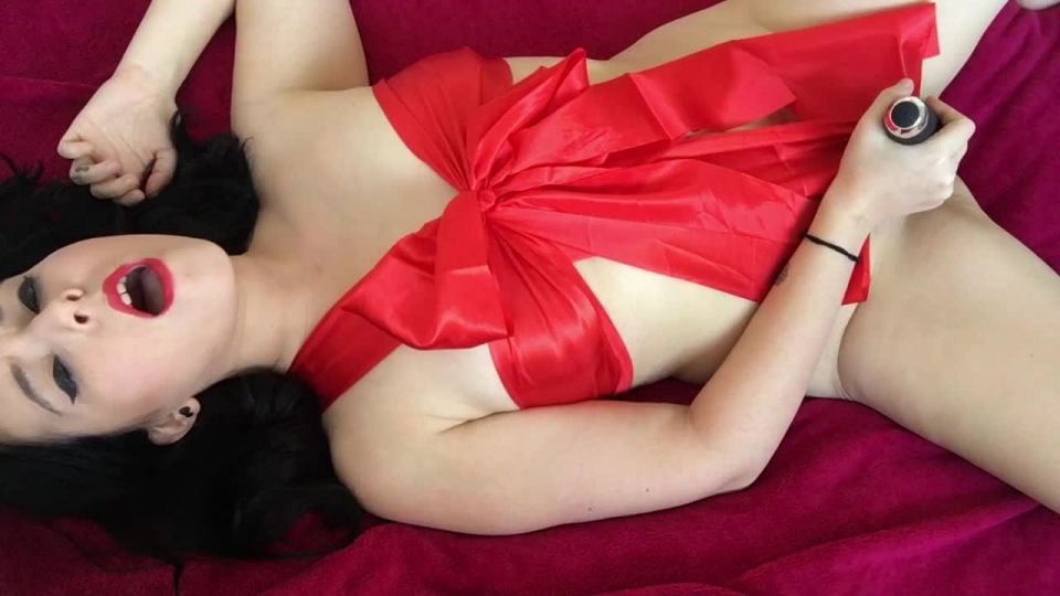 free adult video 5 Lounatic – Valentines Video, resus fetish on solo female 