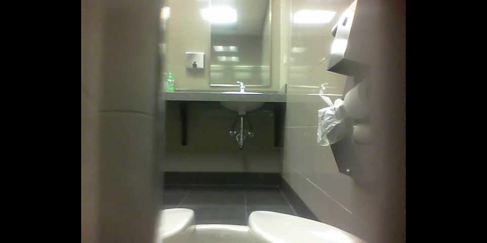 Voyeur American College Toilet 2 - (Webcam)