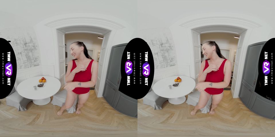 [VR] Brunette orgasms after a dance