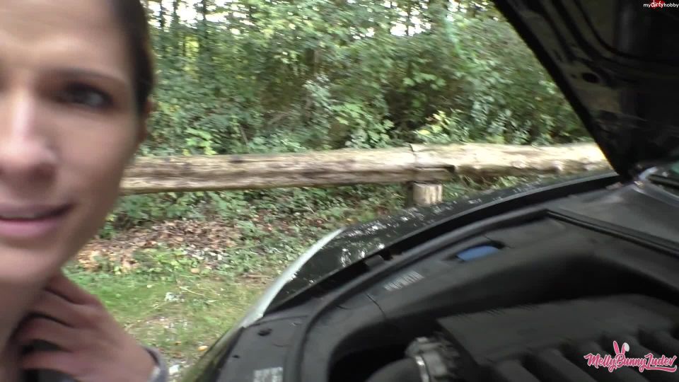Melly Bunny Luder – Autopanneiii Hattest Du mir geholfen? - german clips - german porn amateur zaftig