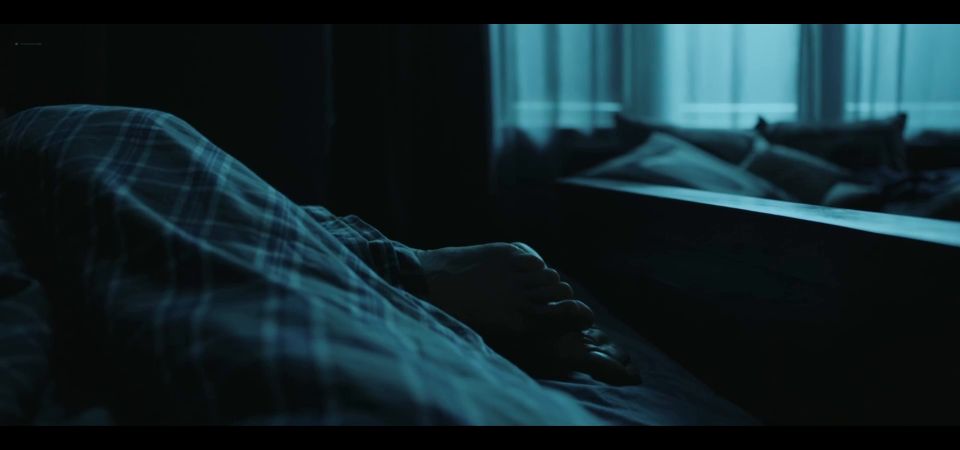 Noche de romance apasionado: Los amantes calientes exploran deseos