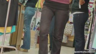 Spectacular cameltoe in  jeans