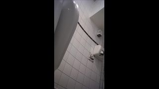 Voyeur in Public Toilet – Student restroom 98 - voyeur in public toilet - voyeur 