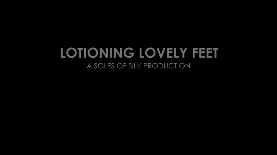online clip 25 Rilynn - Lotioning Lovely Feet - outdoors - lesbian girls giantess femdom