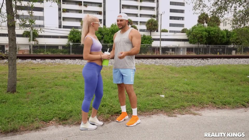 Lana Sharapova - Post-Jogging Fuck 2021-07-20 1080p Muscle!