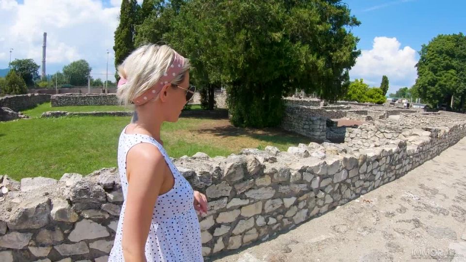 Subil Arch - Stepmom Subil Arch At The Roman Ruins