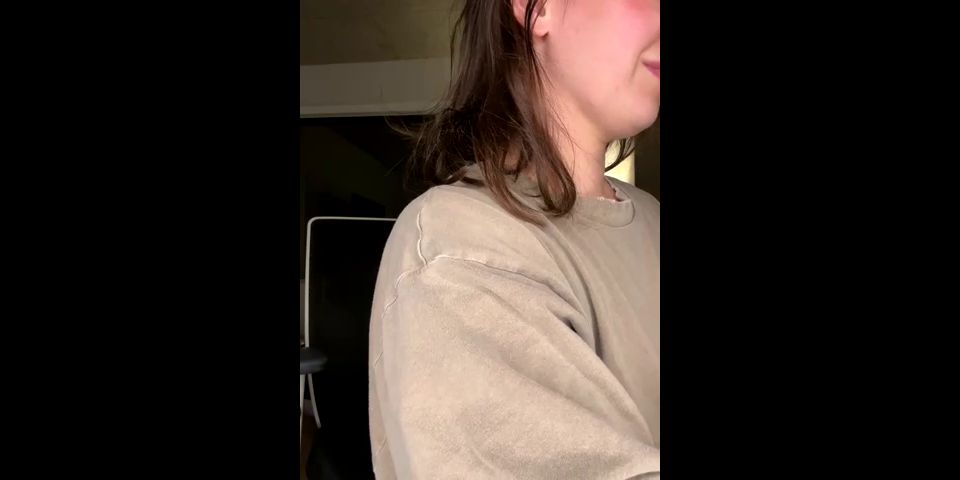 Mamadas porno Krystal Chispas MamásFamiliaSecretos - Krystal Chispas Coño Para el Hombre de la Casa