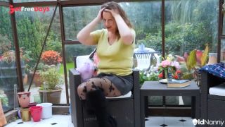 Busty British MILF Eva Jayne Solo Masturbation - OLDNANNY