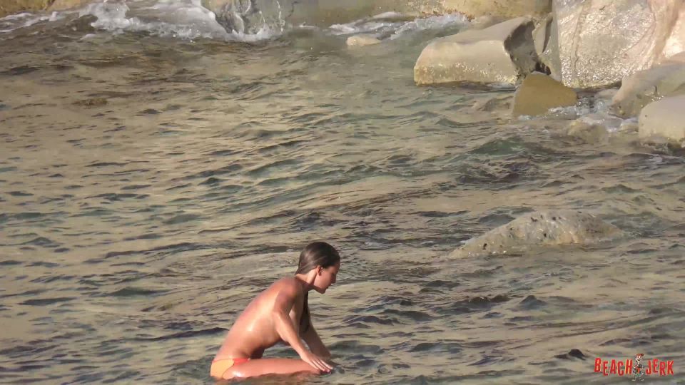 milf-on-the-rocks_4k voyeur 