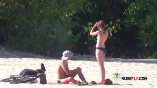 Nude Beach - Hot Women Caught on Camera  3