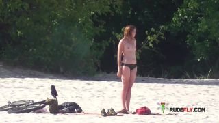 Nude Beach - Hot Women Caught on Camera  3