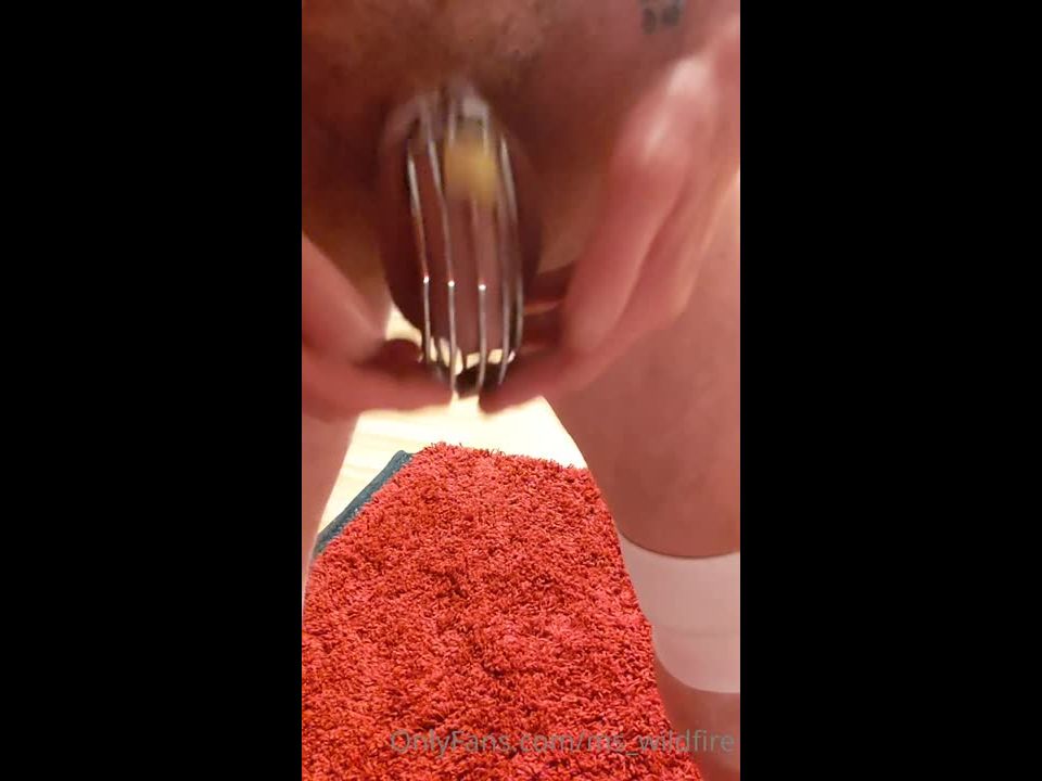 Gws' Behaviour Is Deteriorating Despite Over Three Weeks In Chastity.