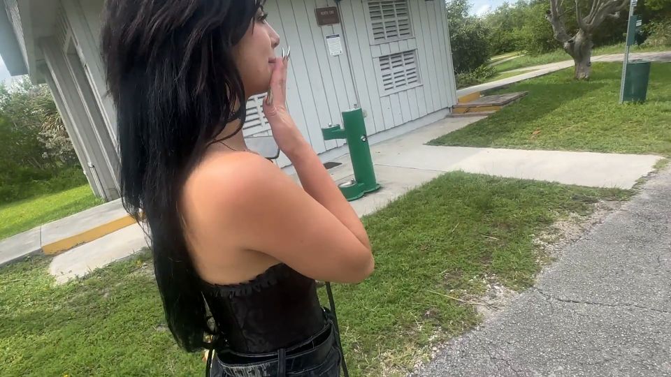 7132 Goth Girlfriend Experience - Public Sex at the Park  Ast...