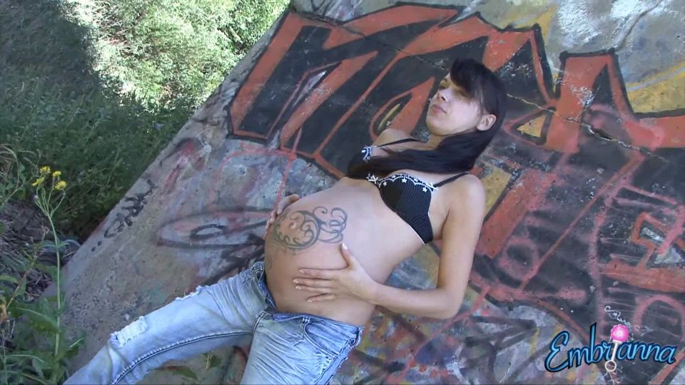 clip 22 grafiti wall jeans bra hd | pregnant girls | femdom porn dirty fetish