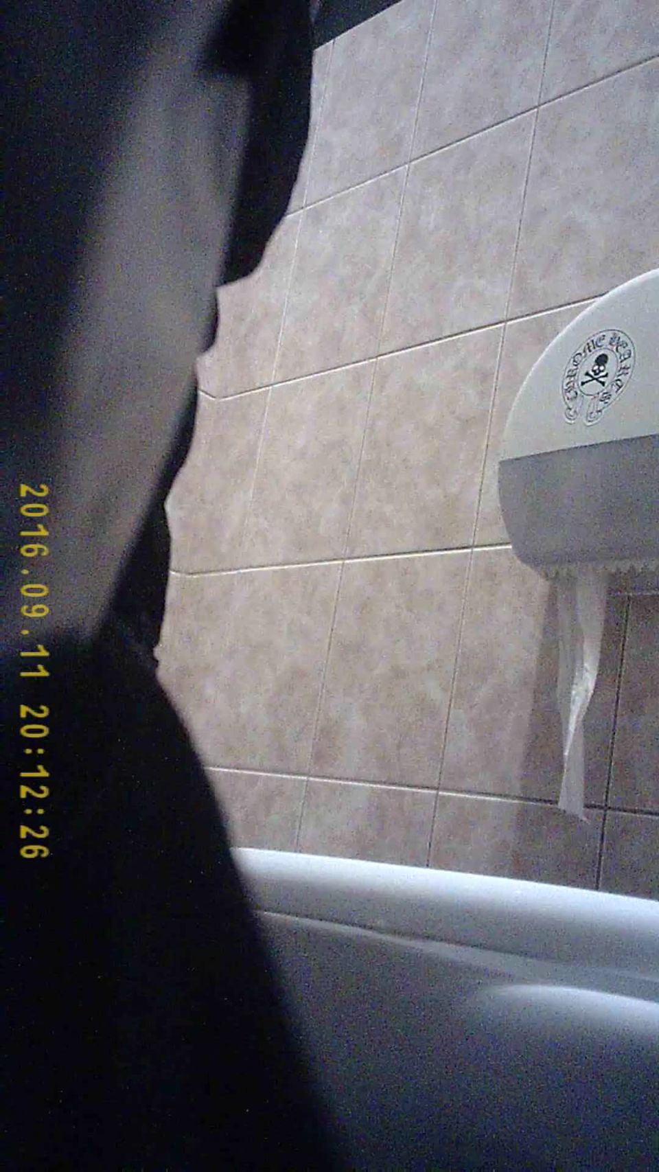 Online Tube Voyeur in Public Toilet - voyeur