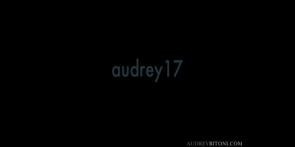 [SiteRip] AudreyBitoni V22606 full h264 1500