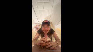 Katiana Kay (katianakay) Dunkin Donuts BJ Onlyfans (Pornstar)