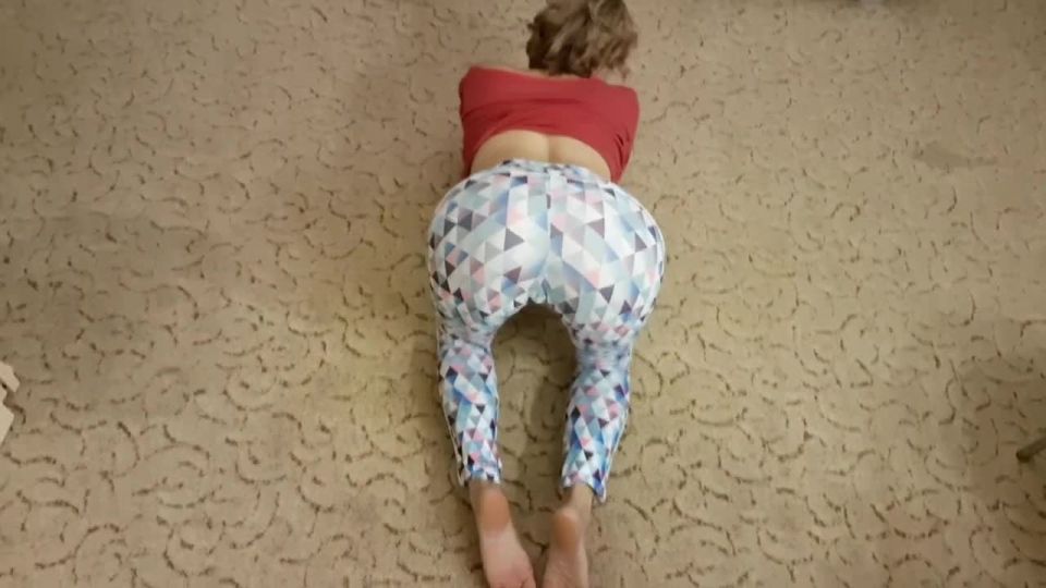  Yasmibutt in STEP BROTHER GRINDING AND CUMS ON YOGA PANTS STEP SISTER WITH PENETRATION, milf on milf porn