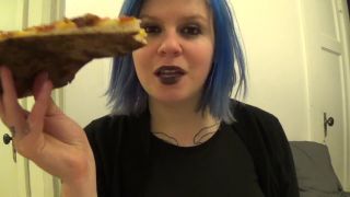 Stoned Goth Girl Eats Pizza 720p