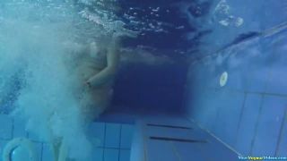 Underwater jacuzzi pool