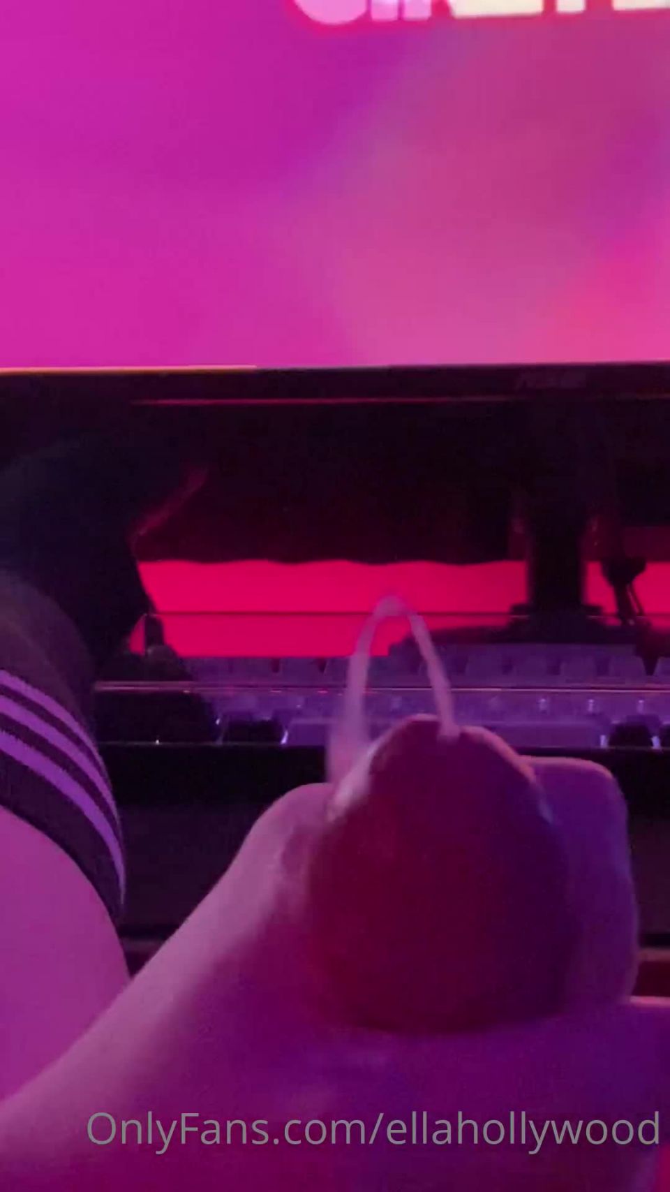 ellahollywood 12-10-2020 I can finally NUT again I m so happy(Shemale porn)